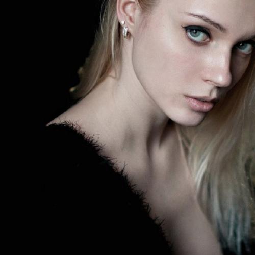 洋澜一 - 谁(Dj杰瑞 FunkyHouse Rmx 2025)